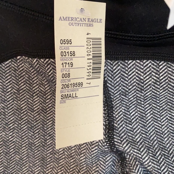 American Eagle Performance Athletic Leggings - Small, & matching quarter zip top - Picture 7 of 16